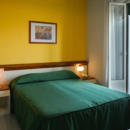 Otel Italie Et Suisse 3*