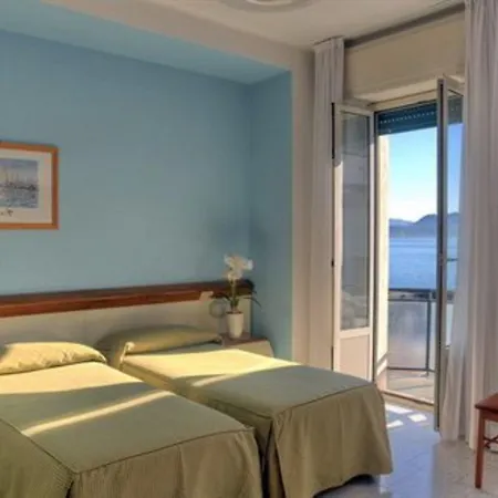 Italie Et Suisse 3* Стреза