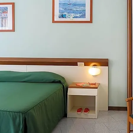 Hotel Italie Et Suisse 3*