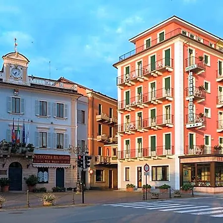Hotel Italie Et Suisse 3*