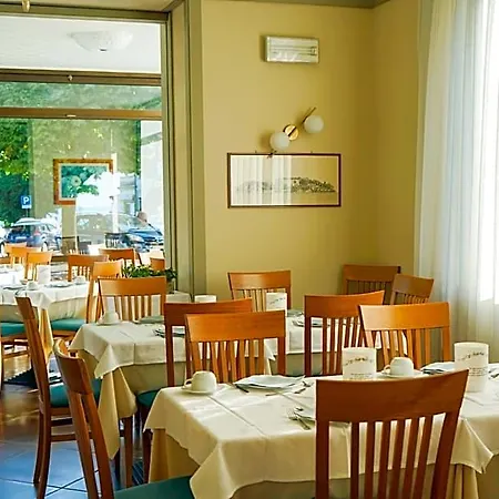 Hotel Italie Et Suisse