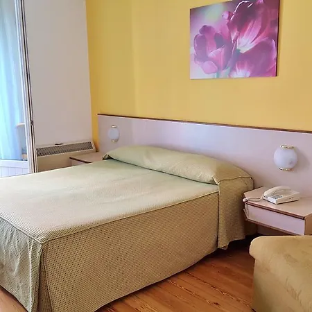 Otel Italie Et Suisse